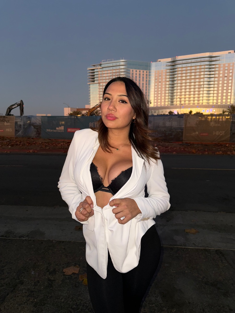 Take a pause and enjoy Ali Cruz — streaming from Amman