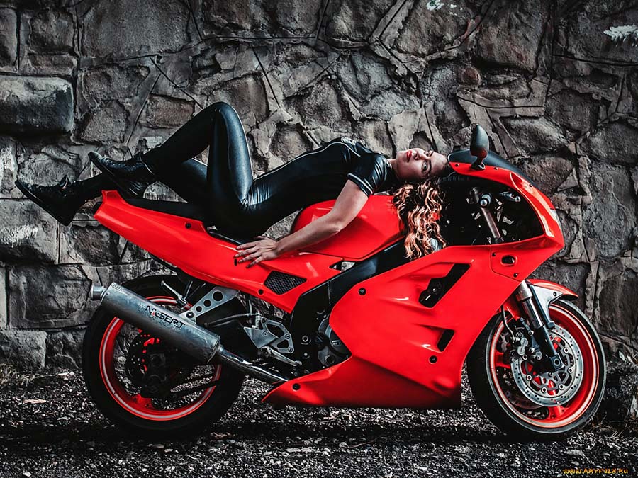 Beautiful girl Beautiful girls and motorcycles in Amman