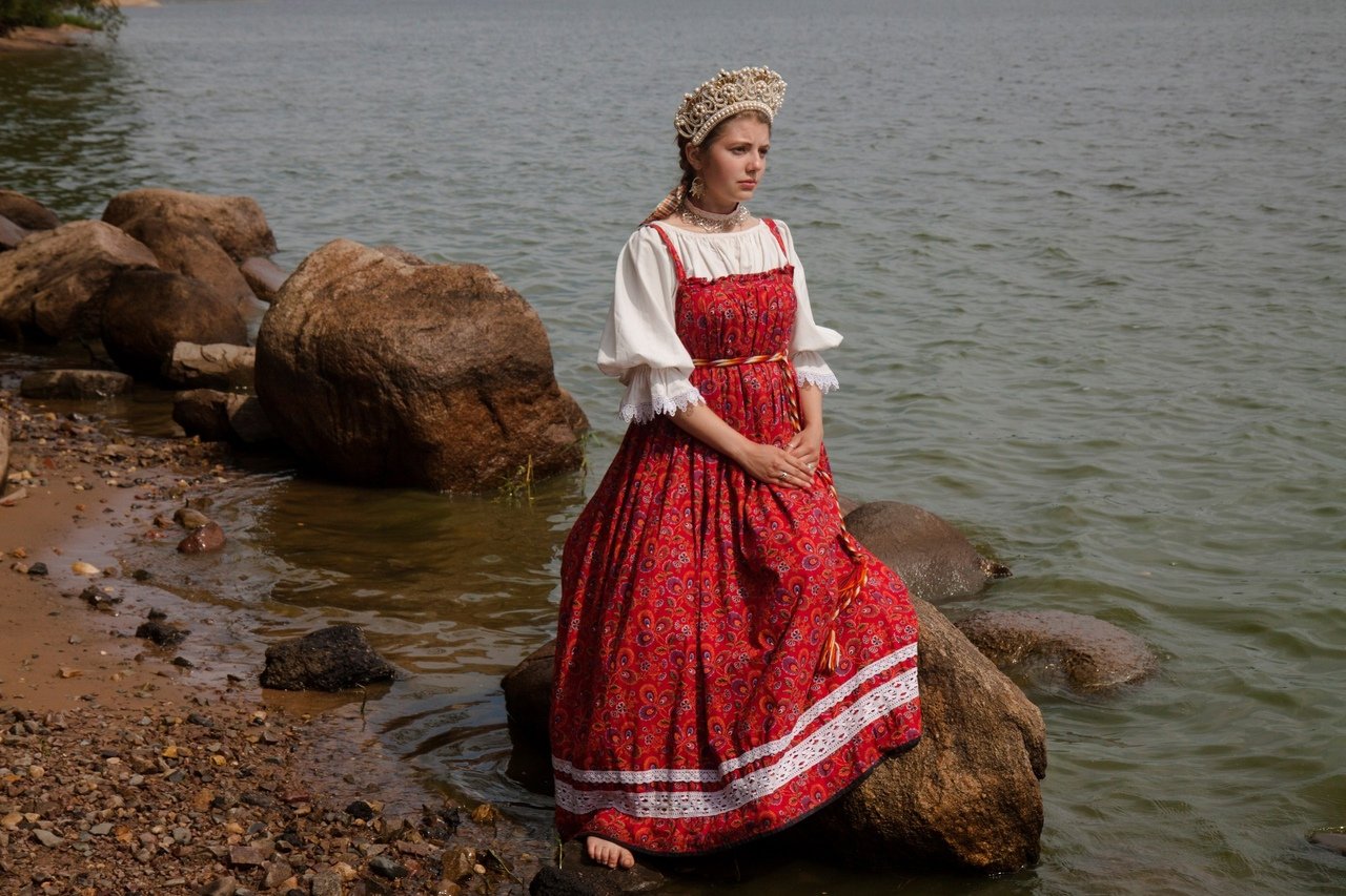 Women in Slavic costumes in Amman