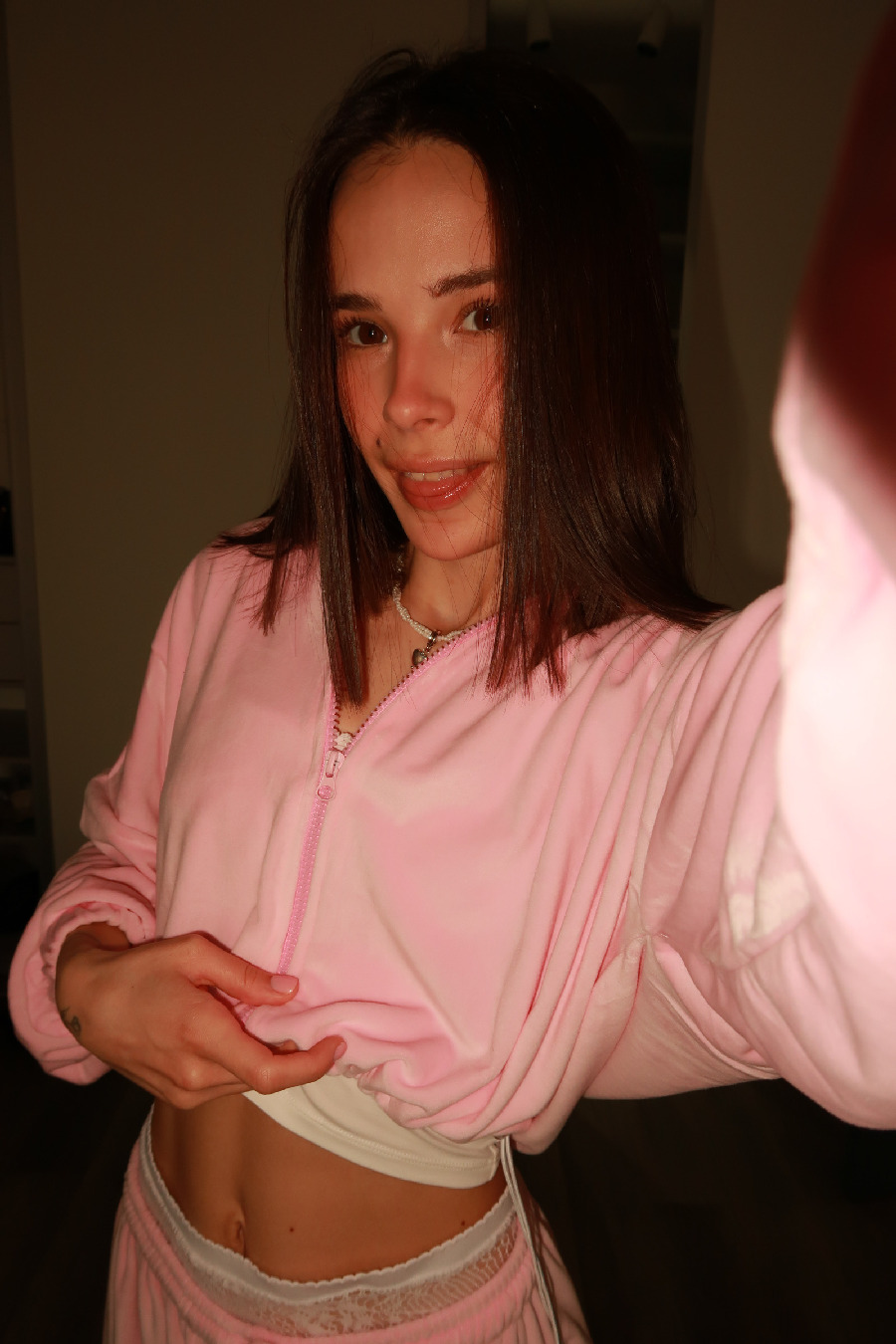 Tina brings the glow — live moments in Amman